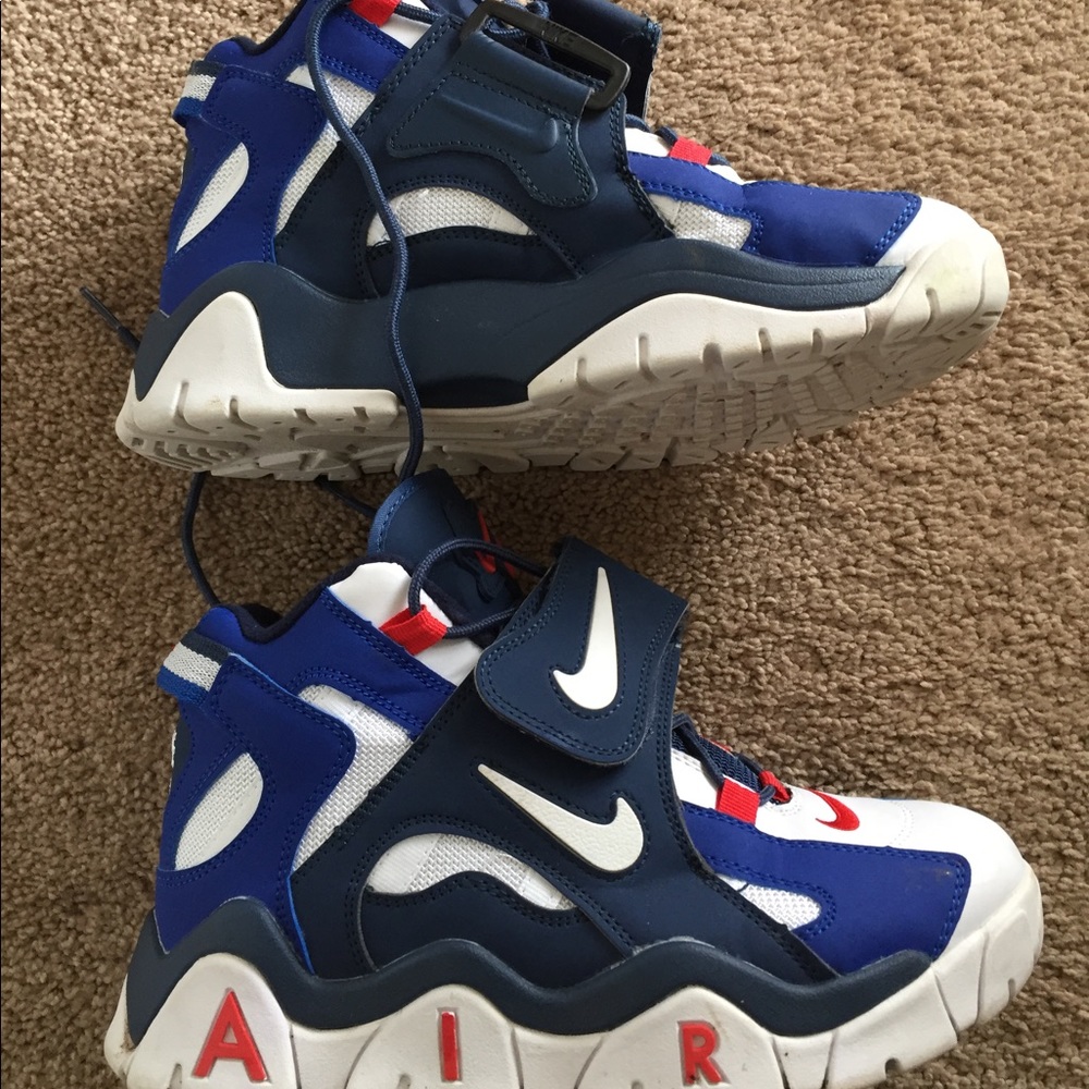 🛑SOLD🛑 Men’s Nike air barrage shoes